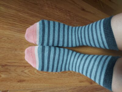 Beim Sport getragene Socken